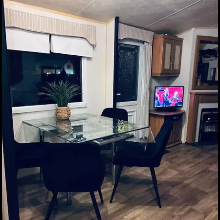 Camping La Caravane Du Grand Cerf Wavreille